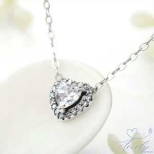 Collana kiss